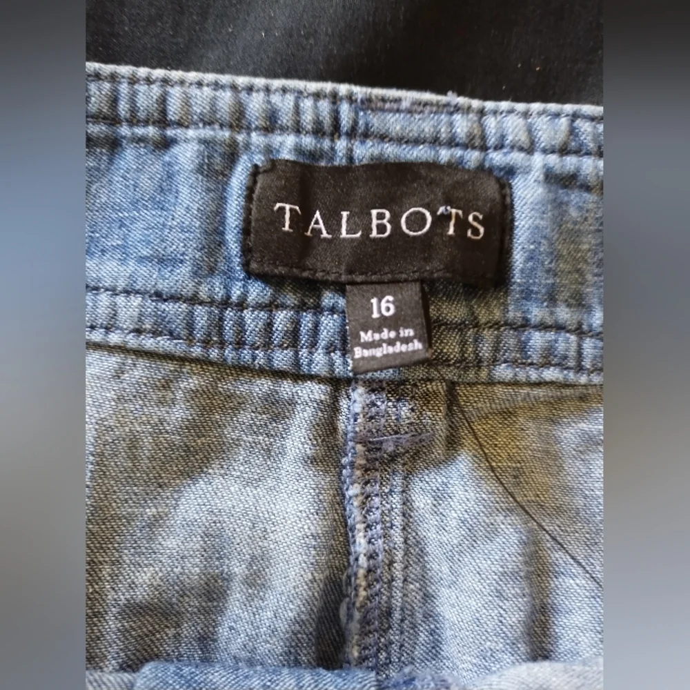 Talbots Linen Cotton Blend Size 16 Shorts Adj Length Zip/Button Closure NWT